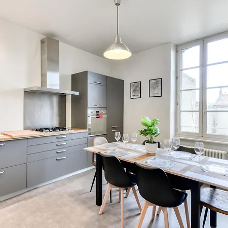 El Marty - - Climatisation - Parking Gratuit - Wifi Apartamento *